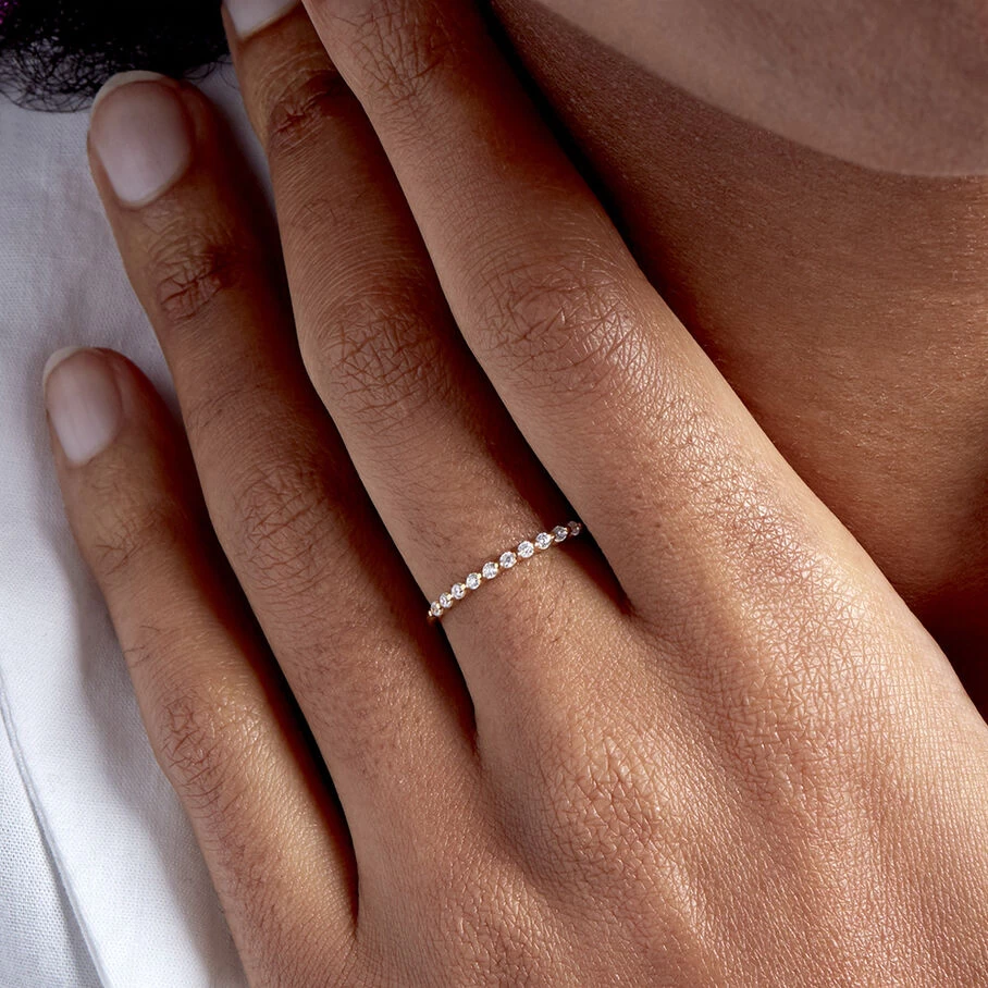 Bague Fine BELOVED - Cristal / Doré 4 Bague Fine BELOVED - Cristal / Doré – Image 2