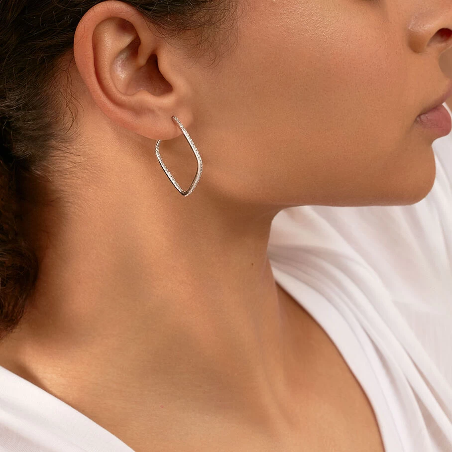 Créoles SISSI - Cristal / Argenté 4 Créoles SISSI - Cristal / Argenté – Image 2